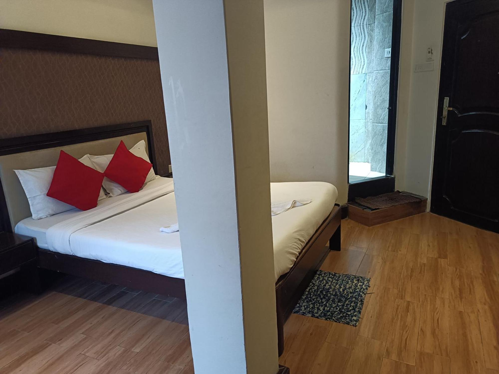 Hotel Serene 실롱 외부 사진