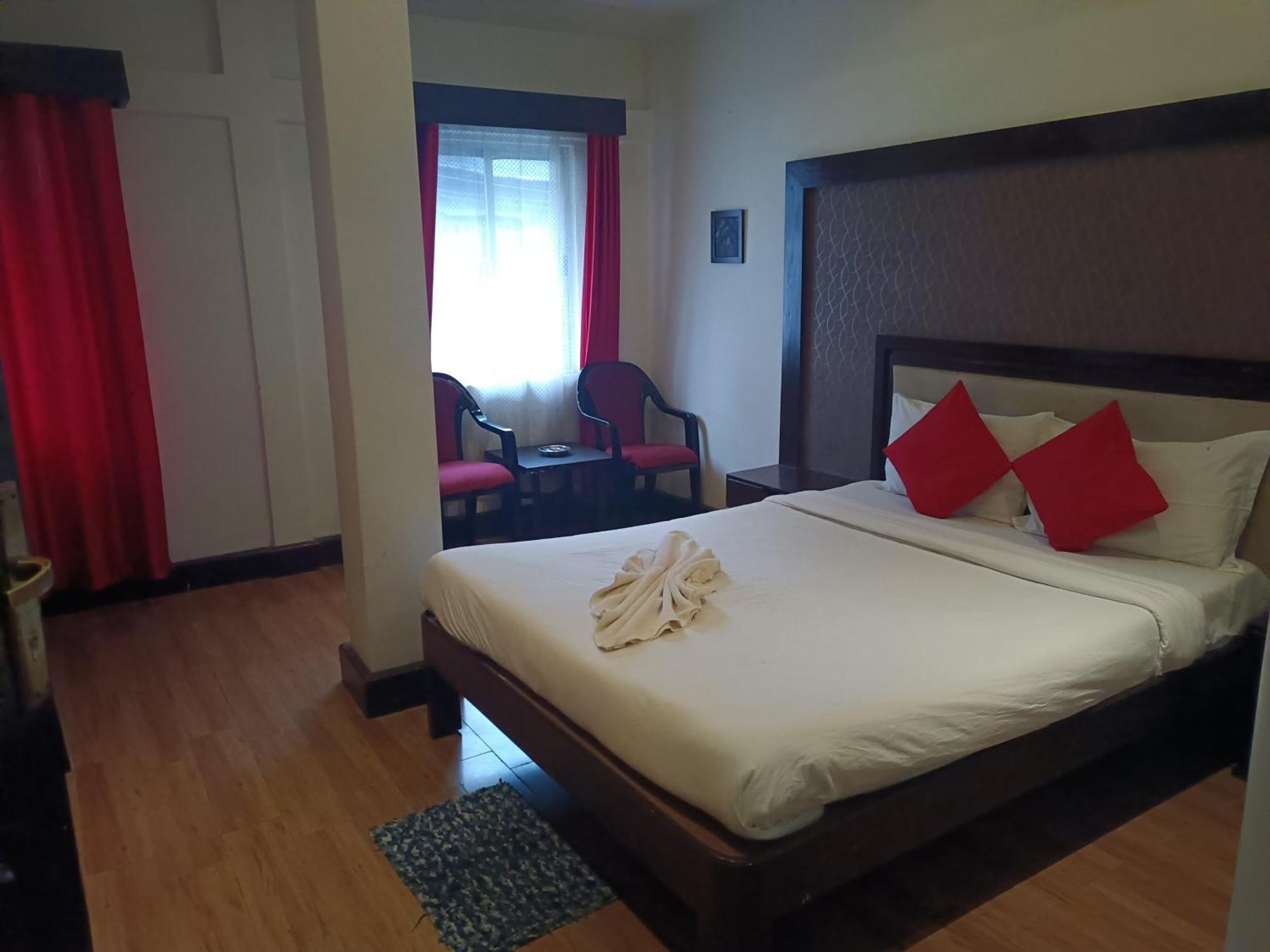 Hotel Serene 실롱 외부 사진