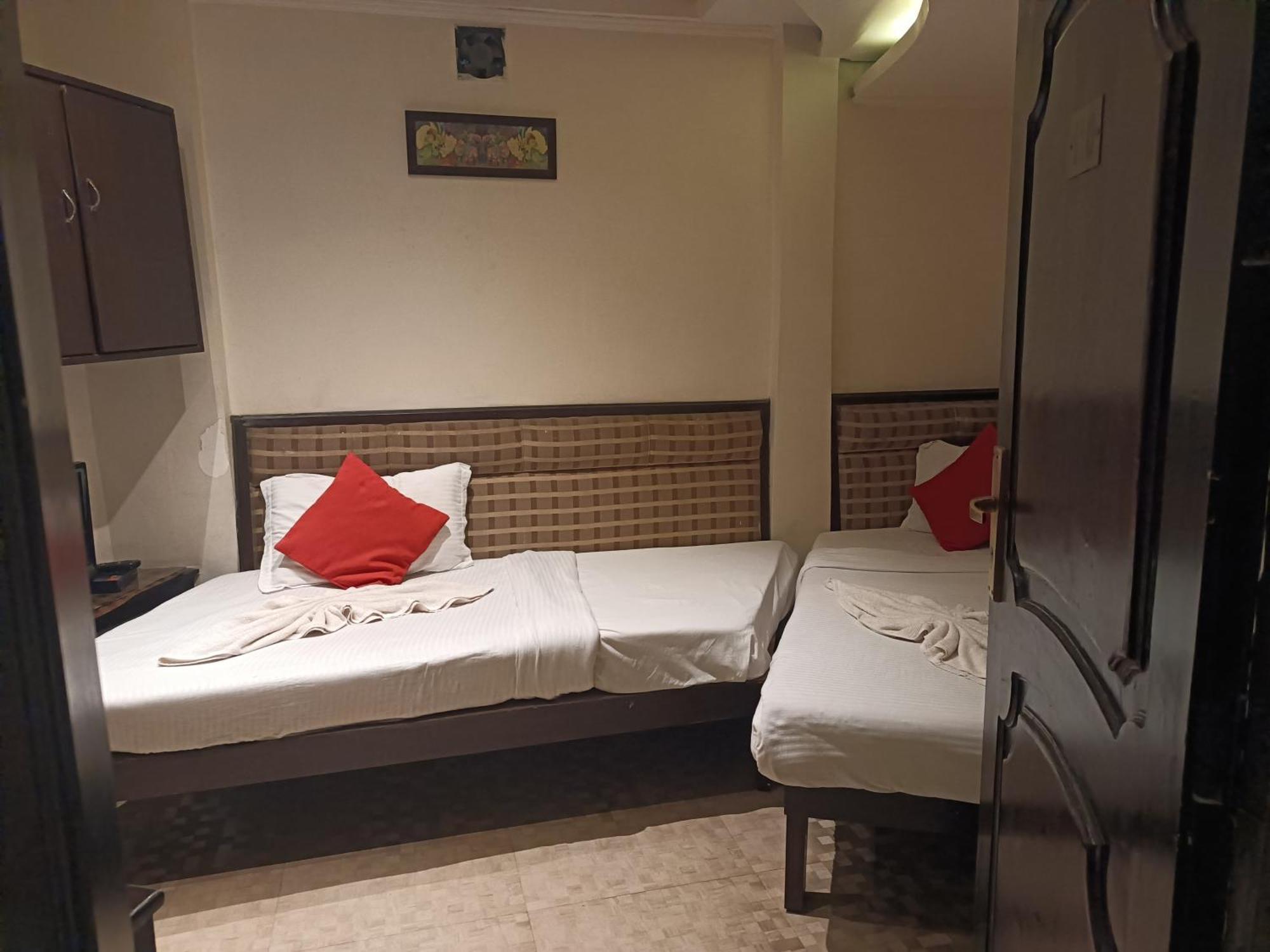 Hotel Serene 실롱 외부 사진