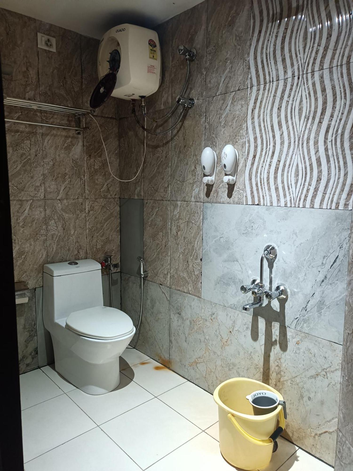 Hotel Serene 실롱 외부 사진