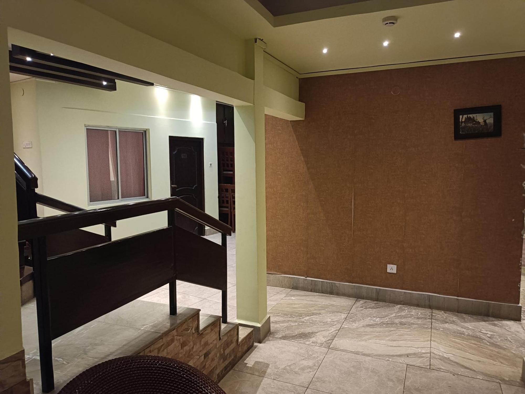 Hotel Serene 실롱 외부 사진