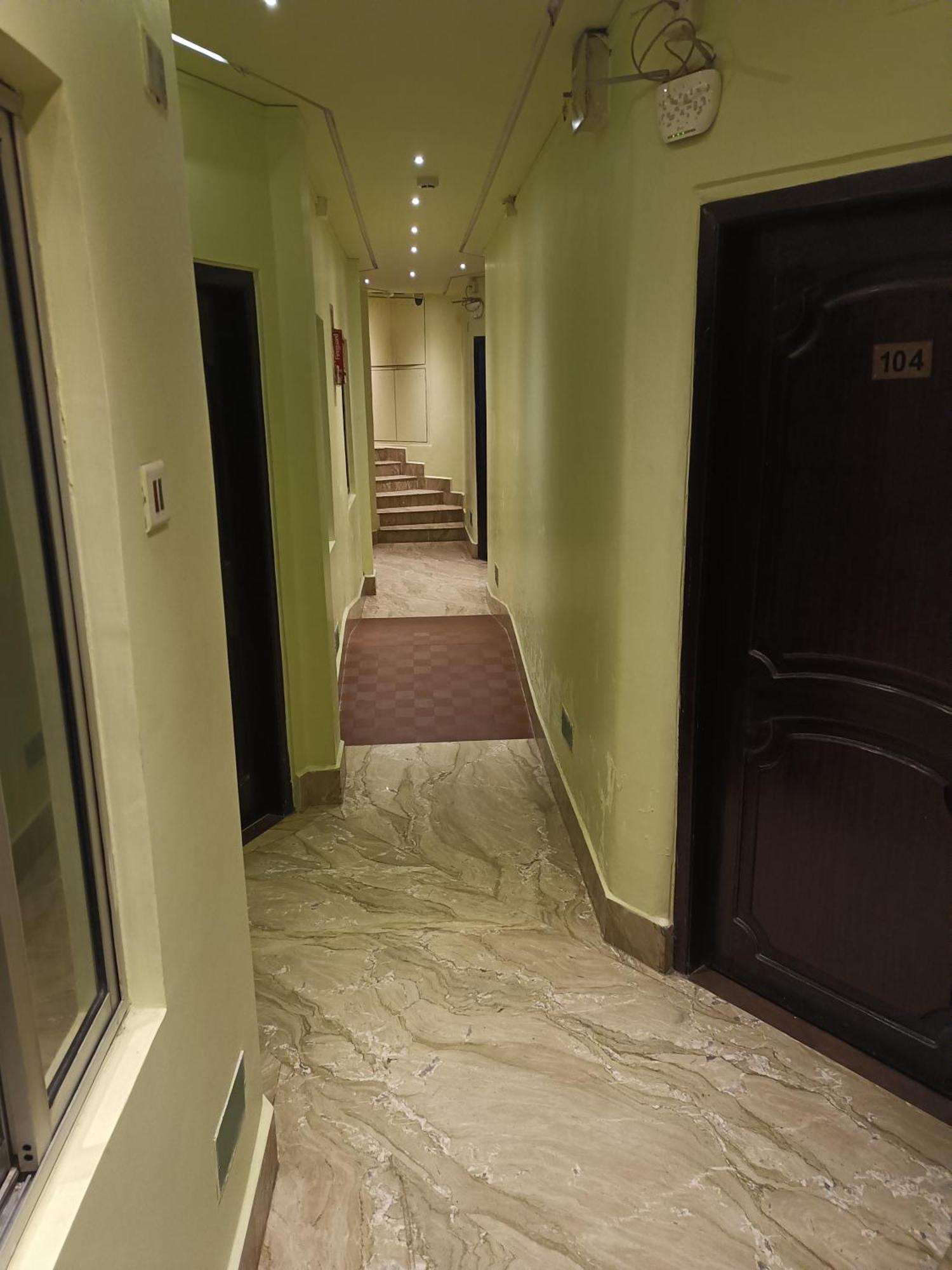 Hotel Serene 실롱 외부 사진
