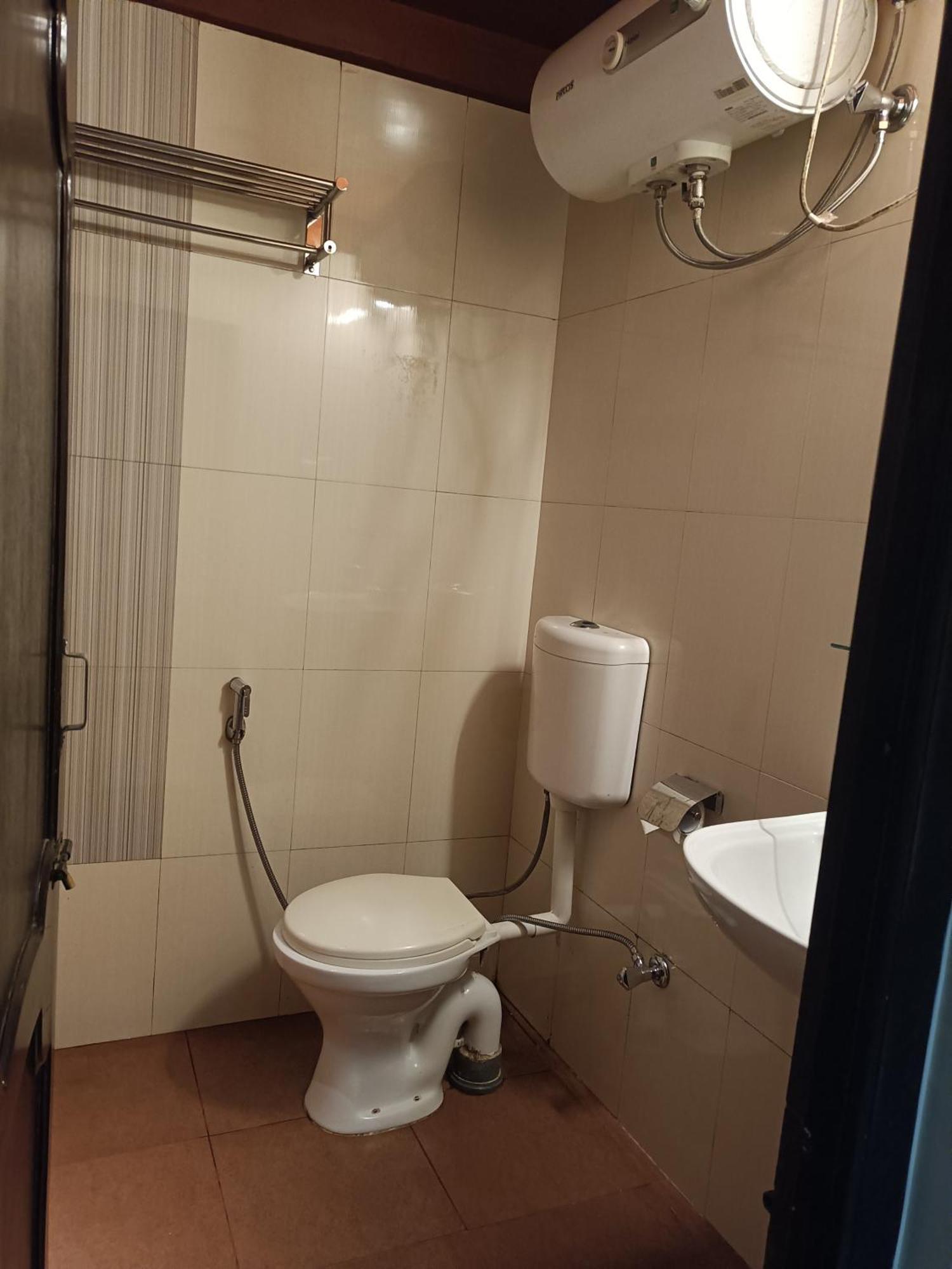 Hotel Serene 실롱 외부 사진